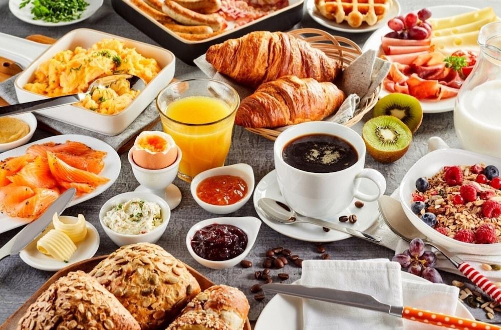 힐튼 자이푸르 호텔 외부 사진 A continental breakfast
