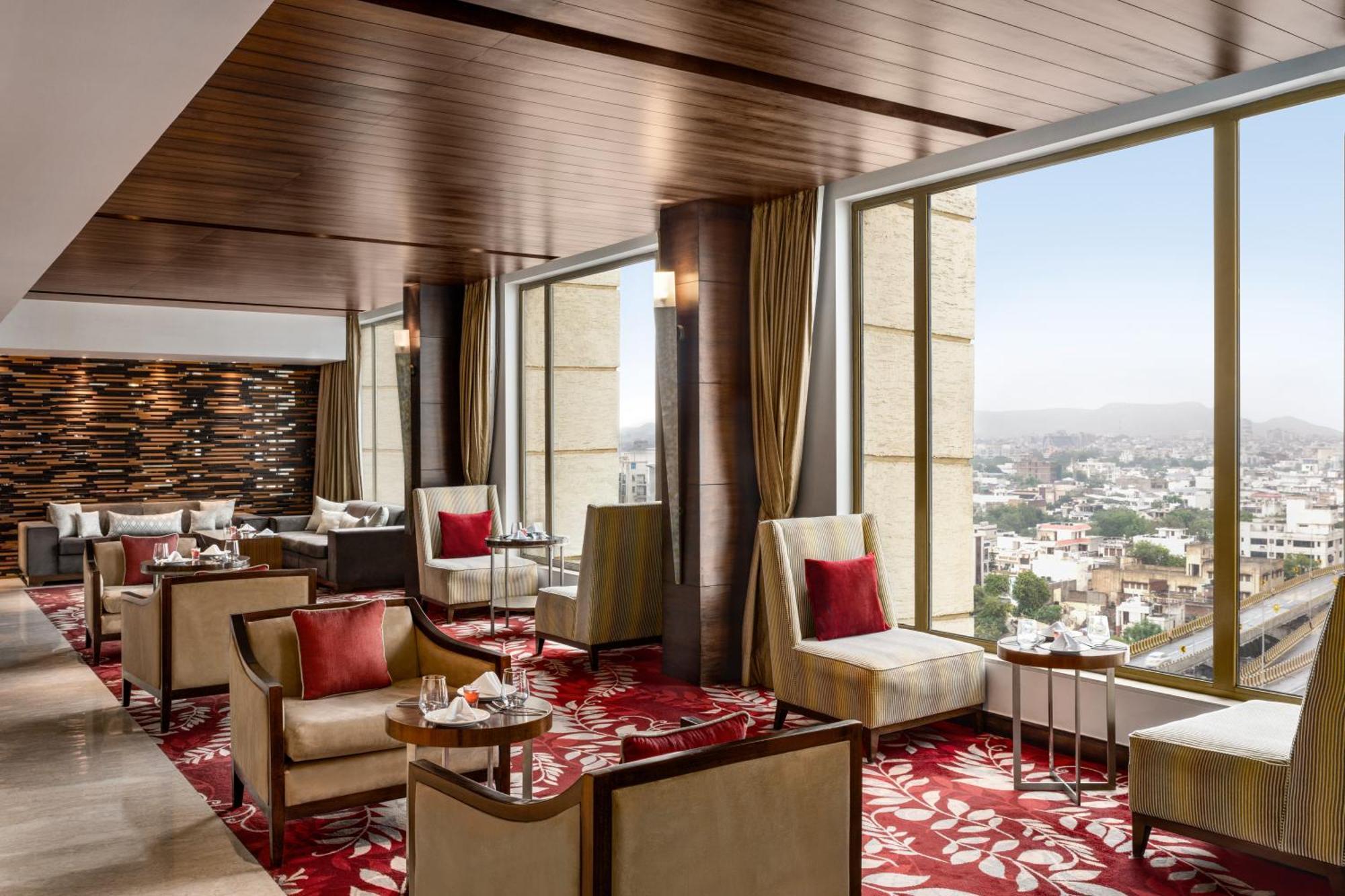 힐튼 자이푸르 호텔 외부 사진 The Club Lounge at the Taj Mahal Palace