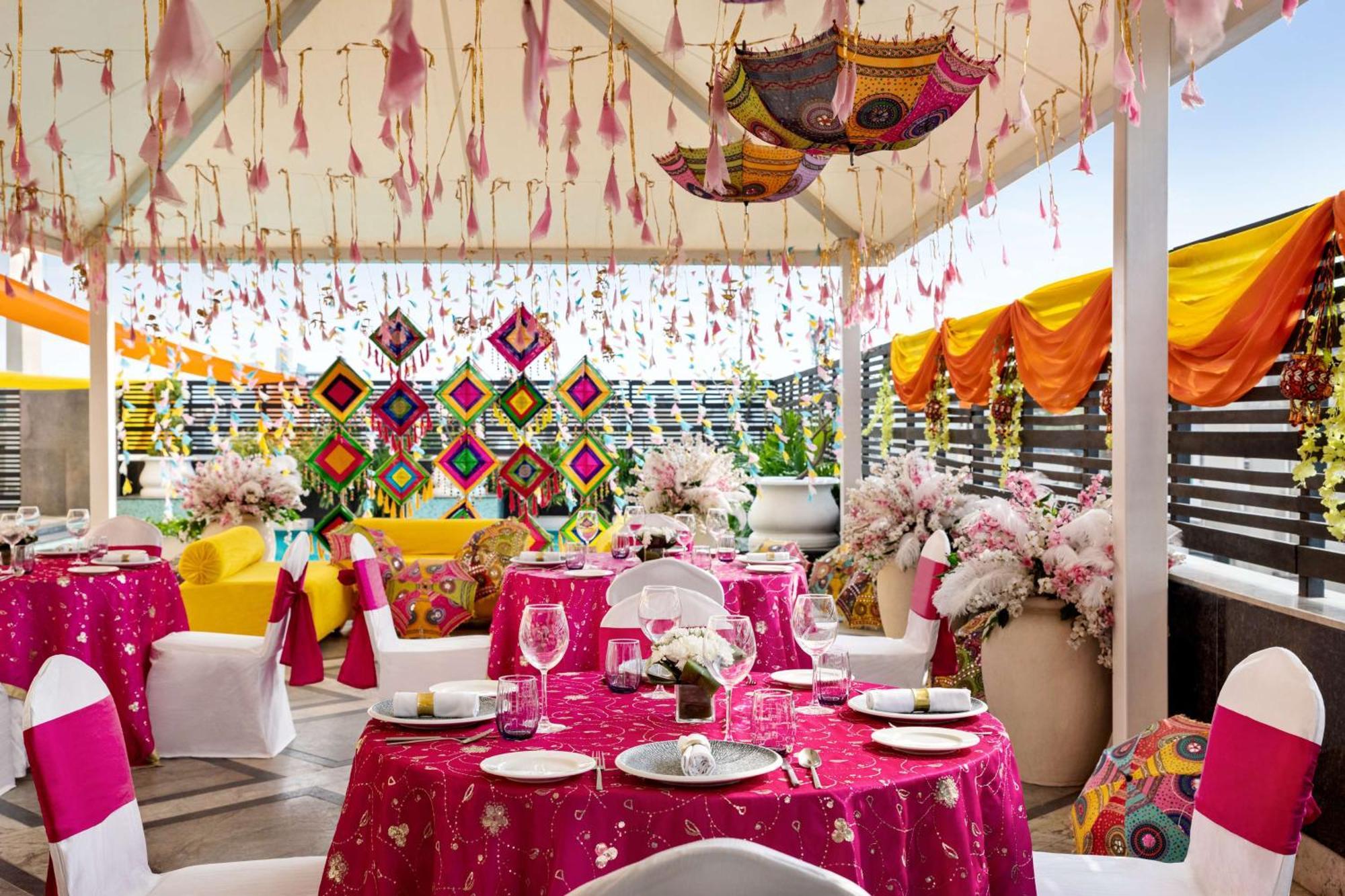 힐튼 자이푸르 호텔 외부 사진 The Terrace at the Taj Mahal Palace, Mumbai